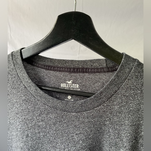 ⭐️see package deal* Hollister curved hem tshirt men’s XS - Picture 6 of 8